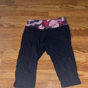 Knee length workout shorts high waisted tie dye